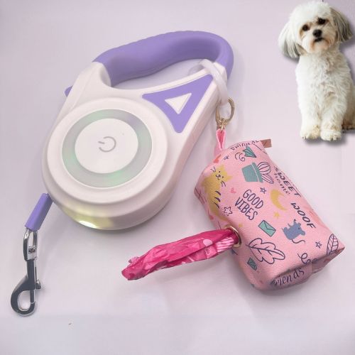 רצועת פנס 5 מ' כולל גלילי שקי קקי ריחניים ביותר בריח תות, תיק יוקרתי לשקיות וצ'יפ ג'י.פי.אס למעקב אחר הכלב