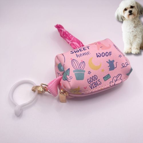 רצועת פנס 5 מ' כולל גלילי שקי קקי ריחניים ביותר בריח תות, תיק יוקרתי לשקיות וצ'יפ ג'י.פי.אס למעקב אחר הכלב